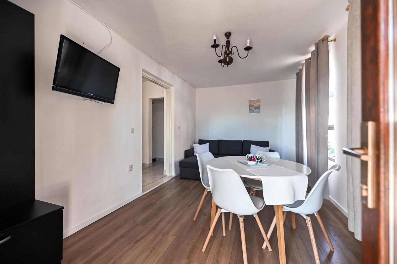 Apartment Rajna 비오그라드나모루 외부 사진
